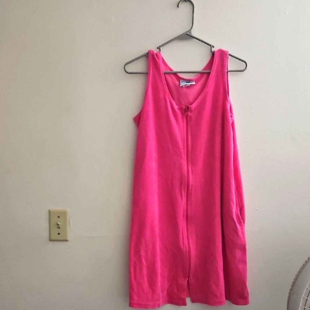 Large Pink Sleeveless‎ Zip-Up Swimsuit Cover-up